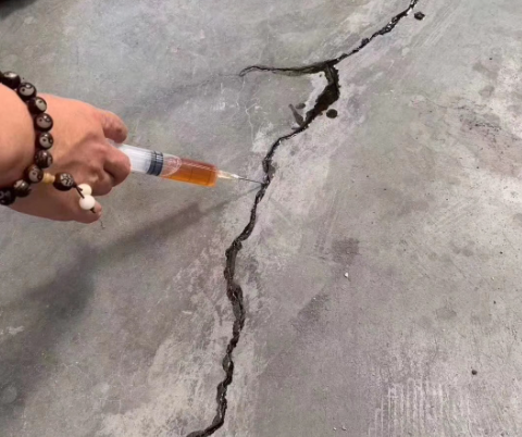 管城回族混凝土裂缝修补技术详解​